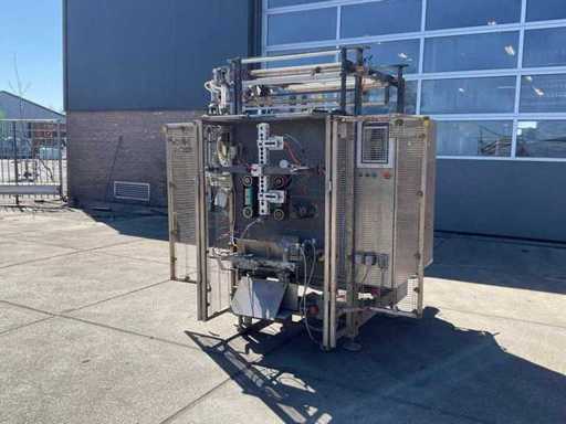 Macchina per formaggio, riempimento e sigillatura di sacchi Inno-Tech 3900 REVO 2009