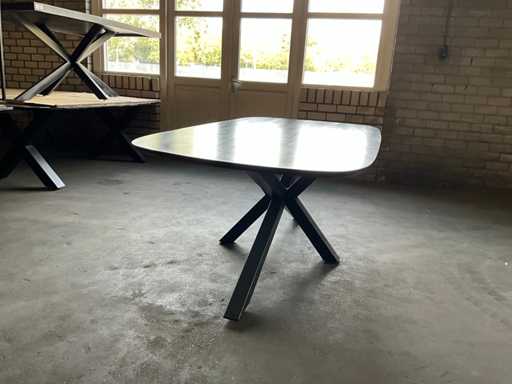 Table de salle à manger