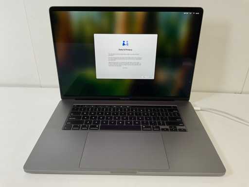 Apple MacBook Pro 16", Core(TM) i7 9a generazione, 32 GB di RAM, 512 GB NVMe, AMD Radeon Pro 5300M 4 GB Computer portatile