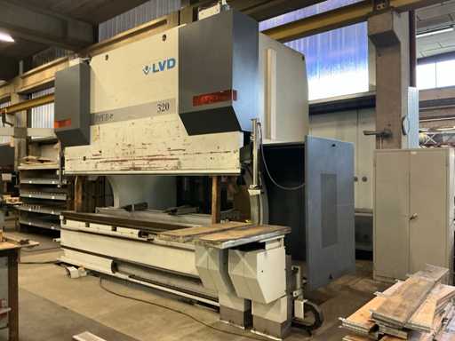 Metalworking machines due to bankruptcy of Huysmans Metalen nv