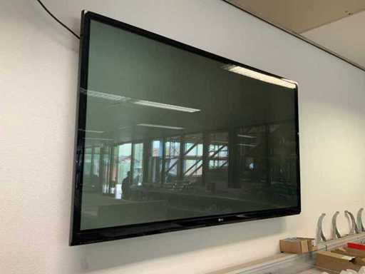 LG - Television with remote control 63"