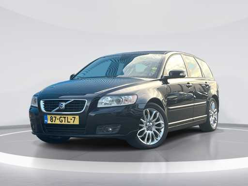 Volvo V50 2.4i Momentum | 87-GTL-7 i