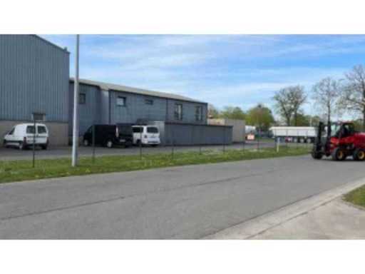 a622f160-b5d8-4f4e-ac5d-e448a70a2ac9.mp4