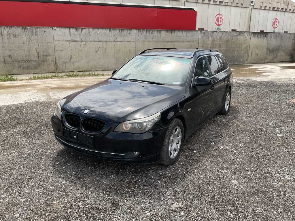 2009 BMW 525xd Samochód turystyczny