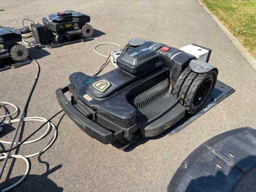 2021 ZCS (Zucchetti Centro Sistemi) tondeuse à gazon robotisée