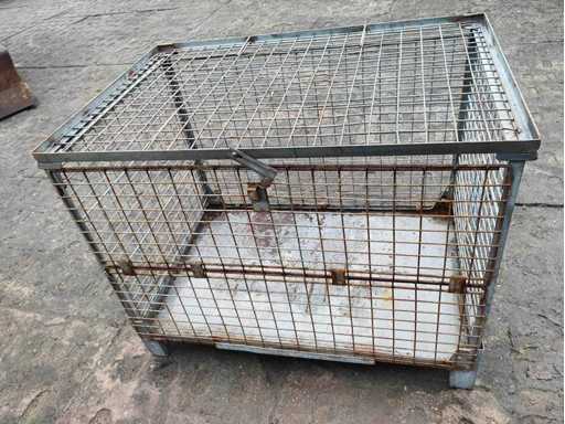 Foldable Mesh containers (80x)