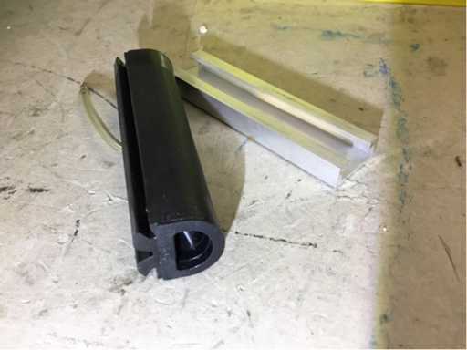 Posten pneumatische Kontaktschienen und Zubehör