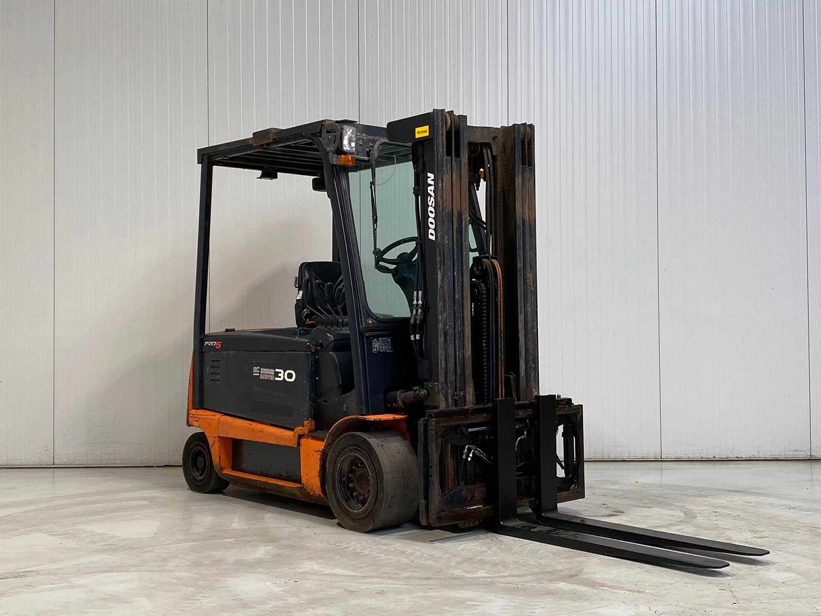 Doosan – 2013 – B30X-5 – Forklift Triplex – Free-lift – Side-shift