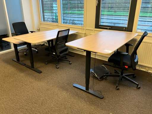 Elektrischer Sitz-/Steh-Schreibtisch (3x)