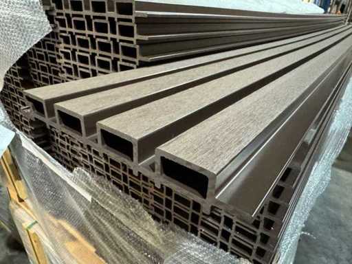 Kompozytowa deska elewacji (brązowa) (125x)