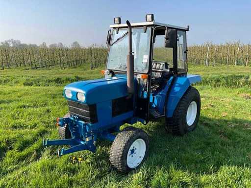 1995 Ford 1520 Narrow track and compact tractor