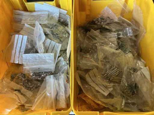 Anderes Lagerinventar, Schrauben usw.