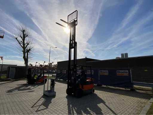 Carrello elevatore Toyota 7FBMF25 2012