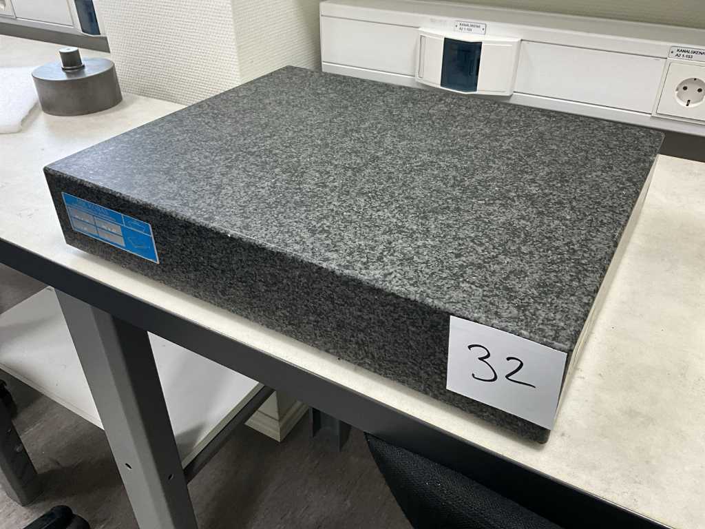 Microbas Granite surface and measuring plate