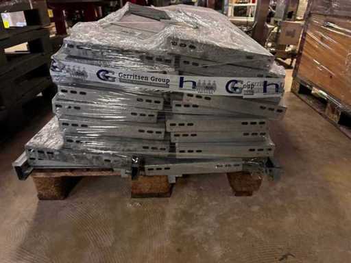 Metal shelving system