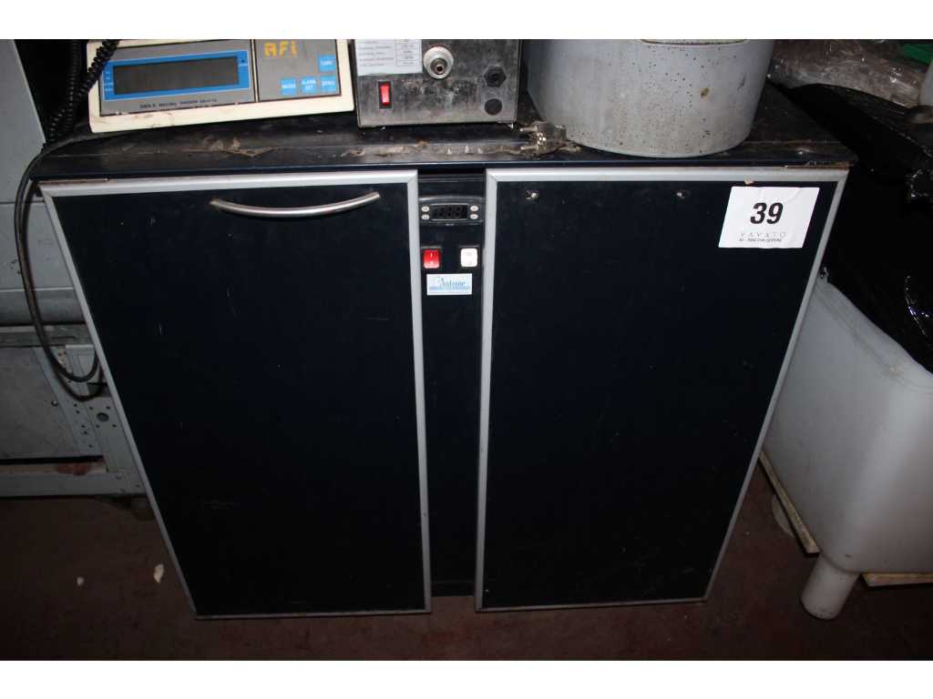 2-door bar cooling