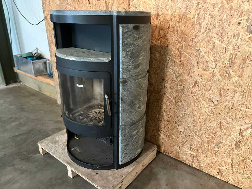 Scan soapstone wood stove