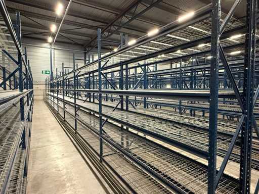 Polypal – Breitspangregale mit Rastern in 4 Abschnitten