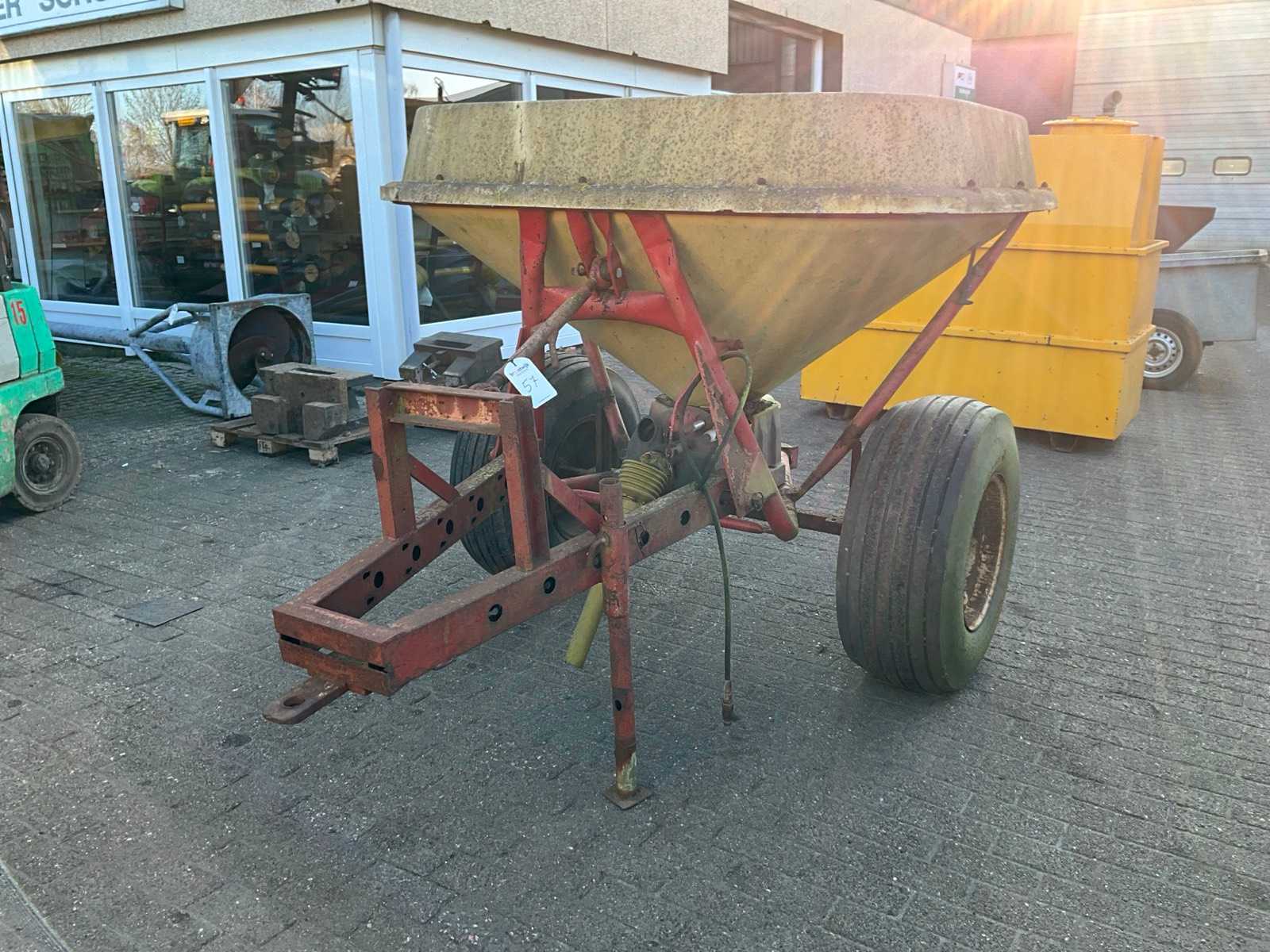Vicon Fertilizer Spreader