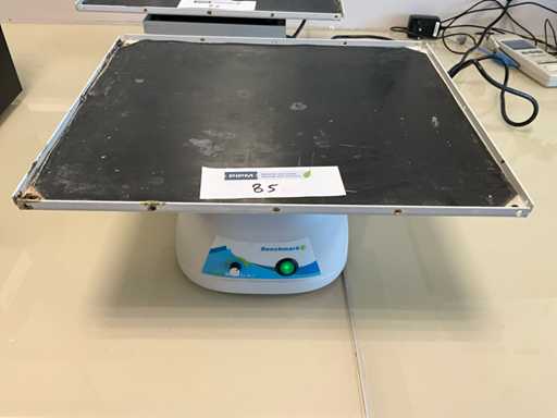 BENCHMARK ORBI-BLOTTER Plate Shaker