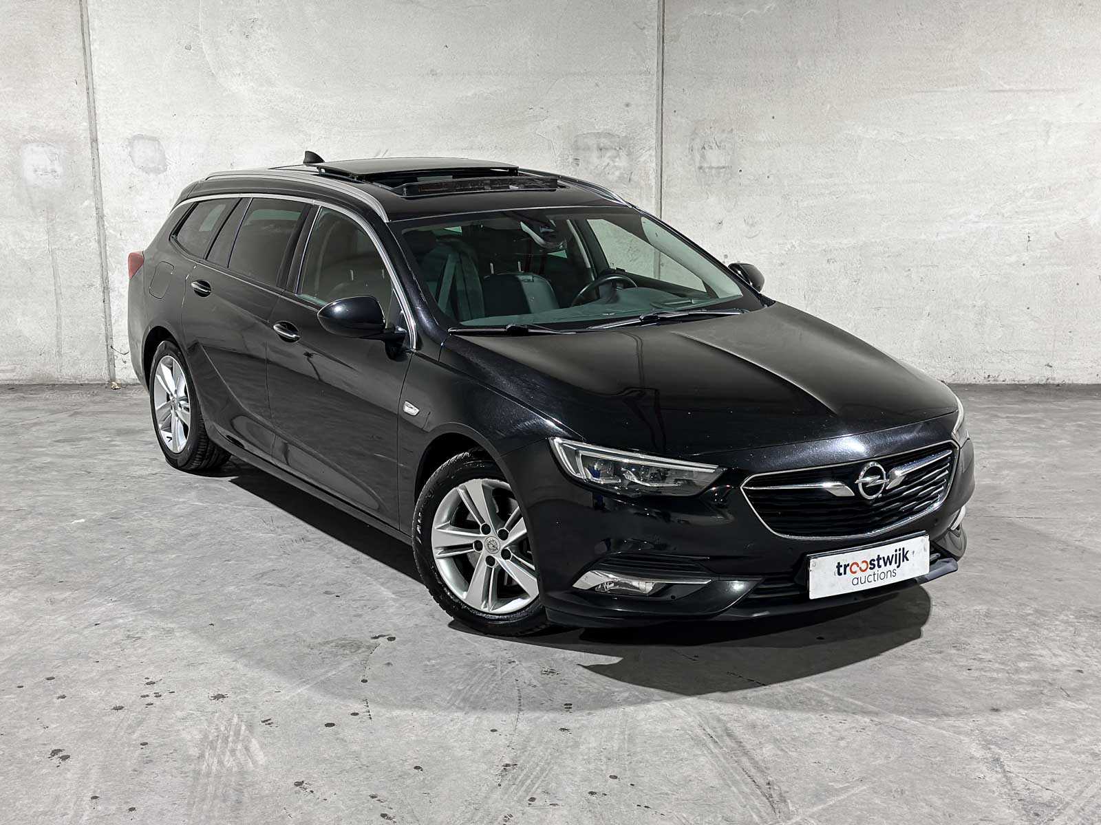 Opel Insignia Sports Tourer 1.6 CDTI EcoTec Innovation 136pk 2018, RR-215-N