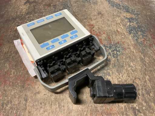 Pompe d’infusion multicanal Alaris série 2860 (2x)