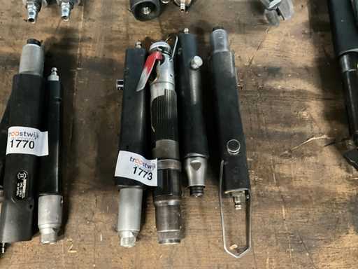 Vari utensili pneumatici (4x)