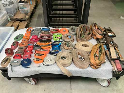 Lot of various straps/straps (45 pieces)