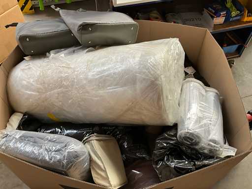 Mix pallet met o.a. beddengoed