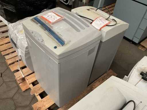 Verschillende papiershredders (2x)