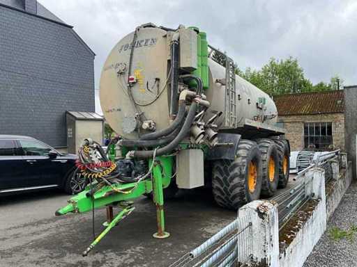 2011 Joskin 16-24 TRS 26000 liter Slurrytank