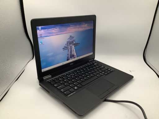 Dell Latitude E7250 Laptop