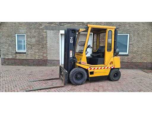 1993 TCM G 25 Forklift