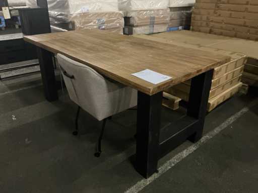 Massief Eetkamertafel 190cm