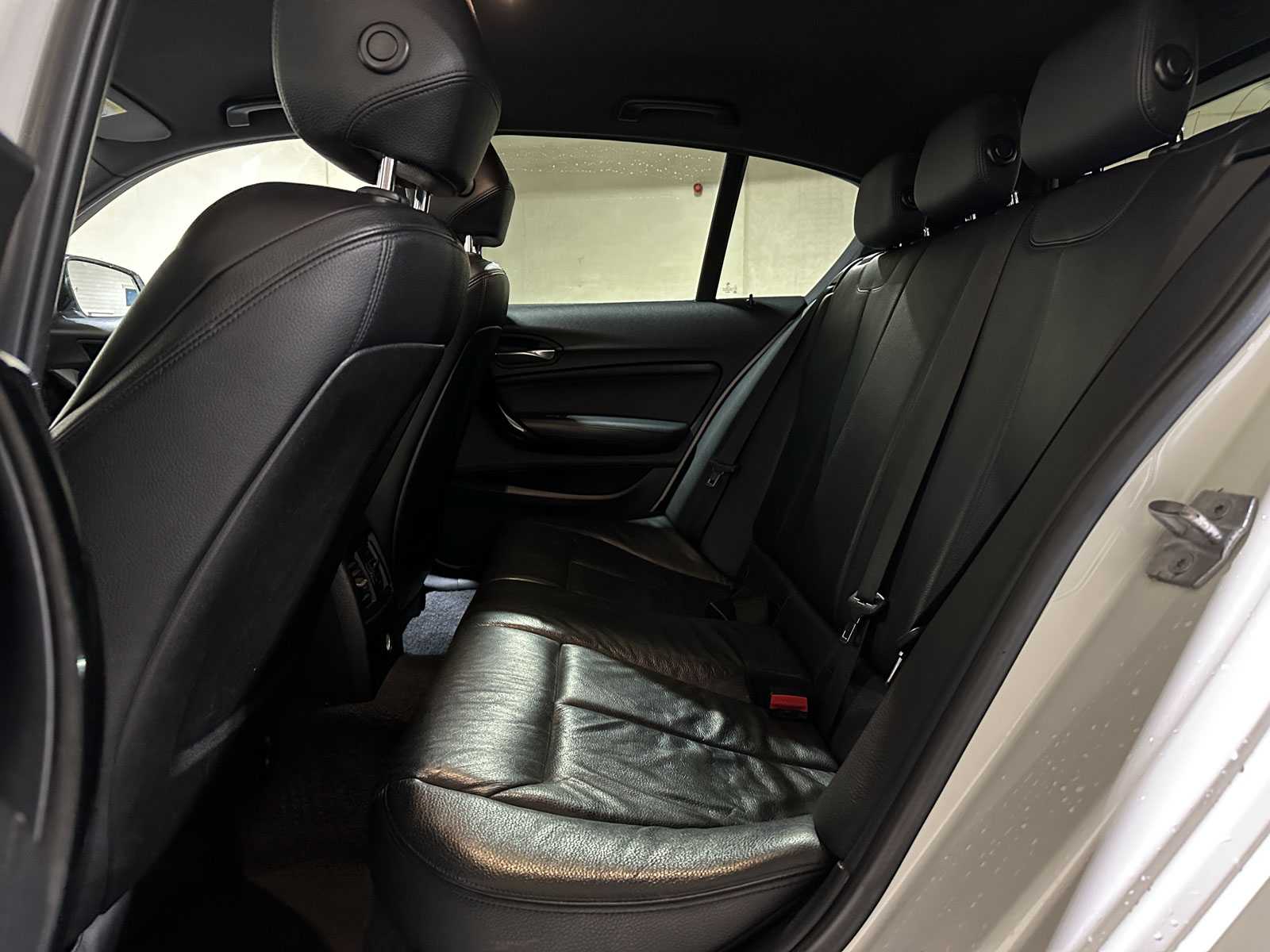 BMW 118i Edition M Sport Shadow High Executive 1-serie 134pk 2019, P-613-RT 