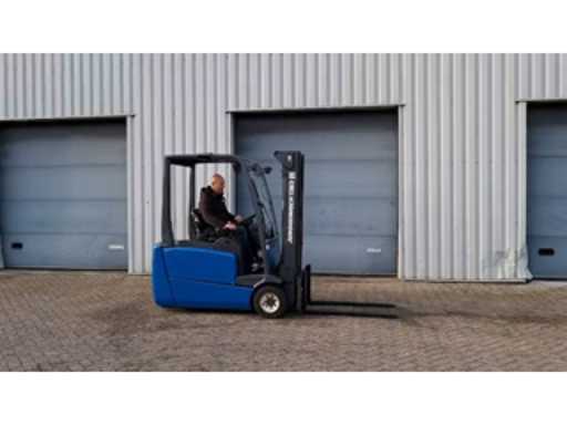 d54c6aa6-6b71-477c-b48e-837fe30dbf18.mp4