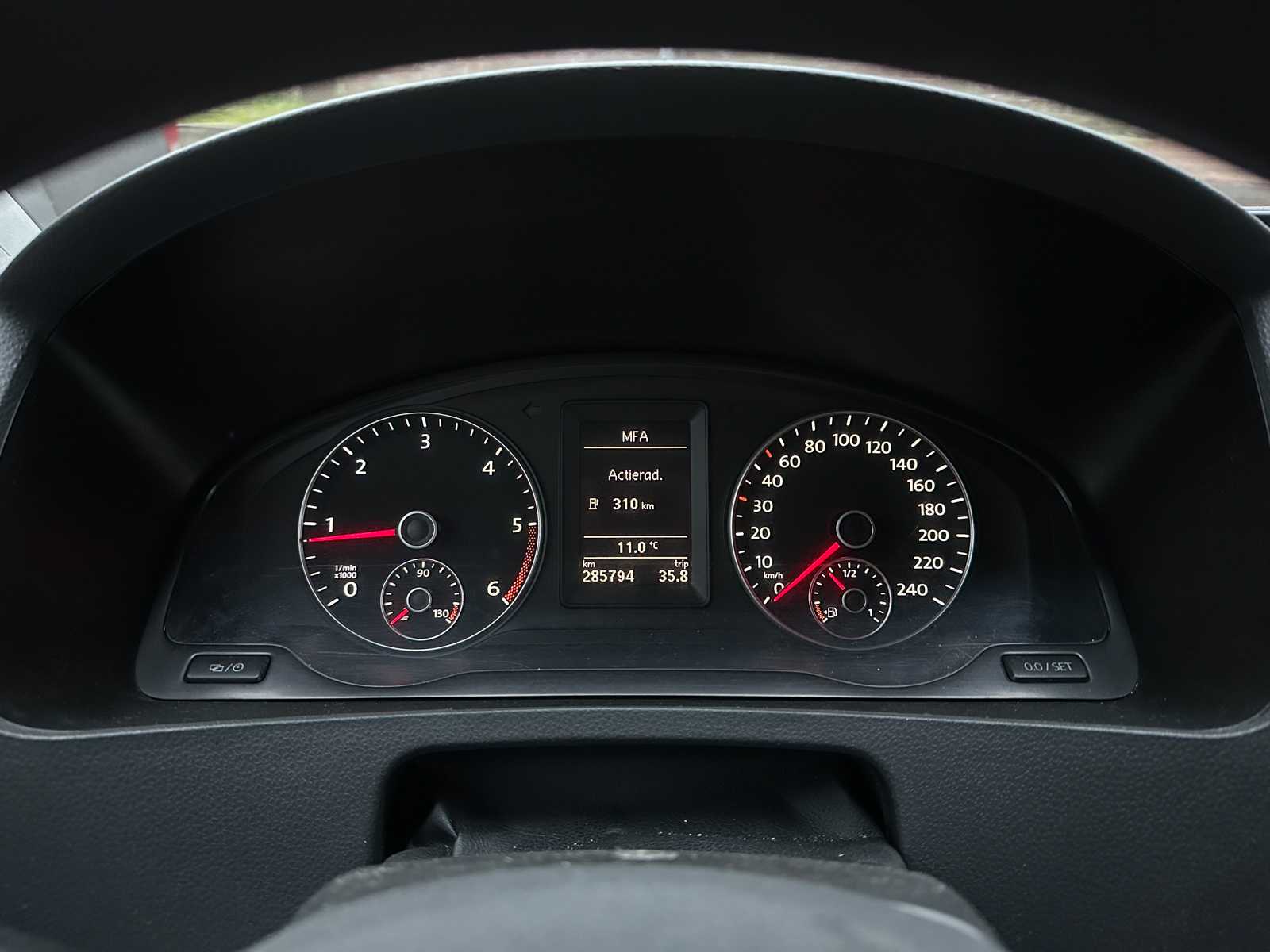 Volkswagen Transporter 7J0 T5 2.0 L1H1 84kW Camper 116pk 2012, HXR-32-F