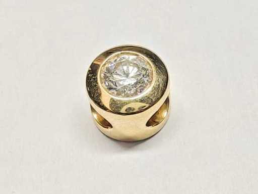 9 KT Yellow Gold Pendant With Natural Diamond