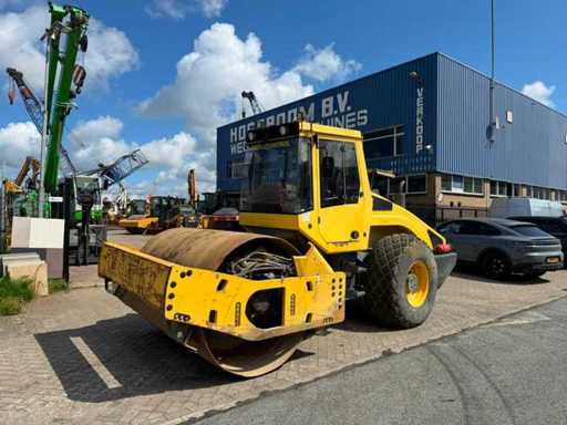 Bomac BW213-4 Rolling machine for road construction