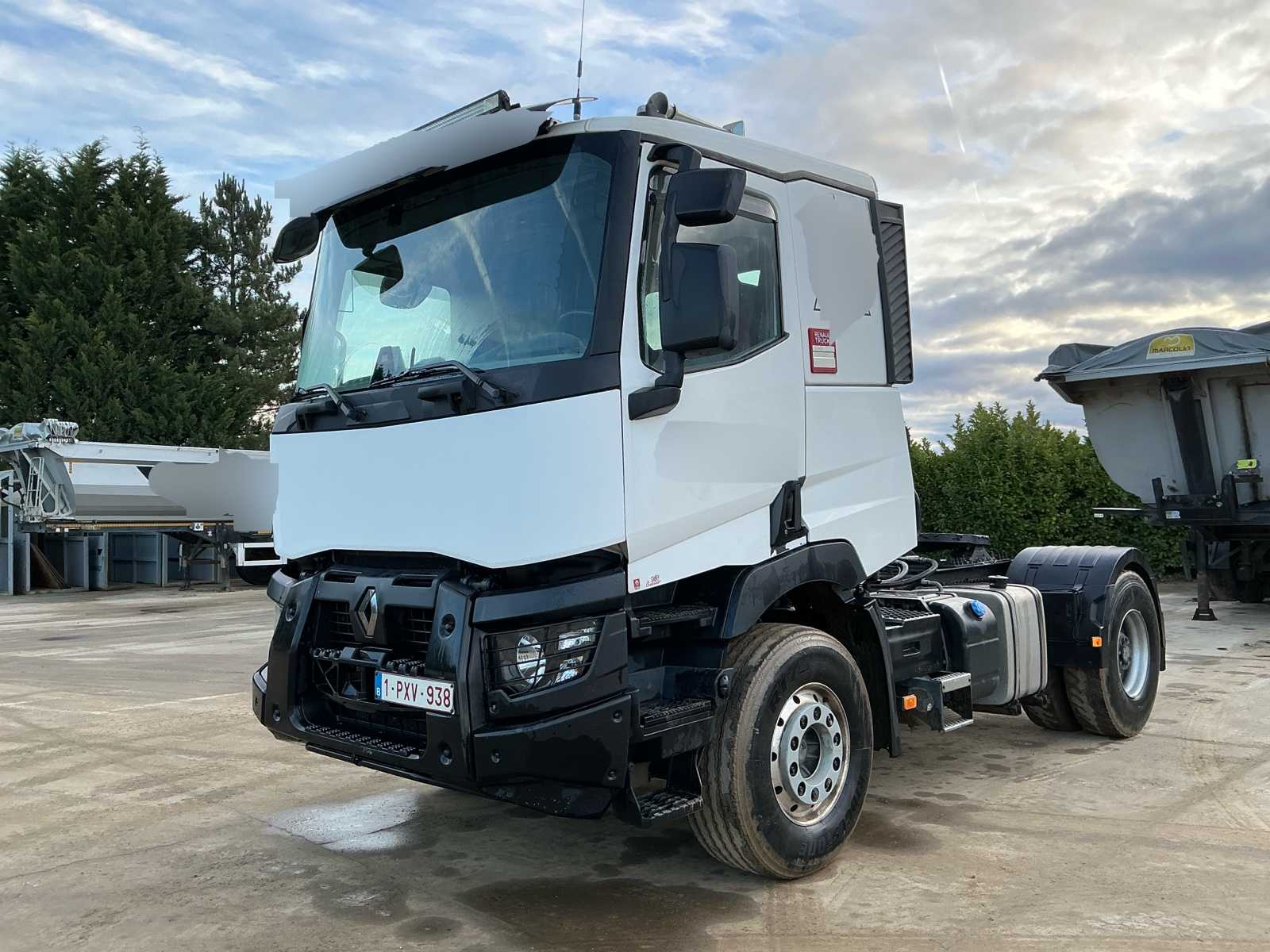 2016 Renault CPZ42A Tractor Truck