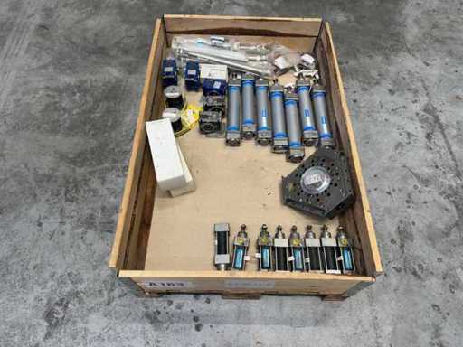 Festo & Schneider Electric & Norgen – partia przemysłowych pneumatyk i elementów napędowych