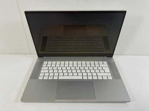 Razer (RZ09-033 ) Blade 15 Studio Edition, Core(TM) i7 10th Gen, 32 GB RAM, 1 TB NVMe, NVIDIA Quadro RTX 5000 Mobile 16 GB Laptop