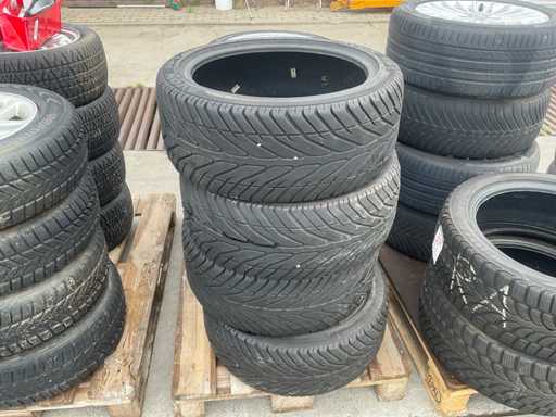AVON Autoreifen 245/40 ZR18 (4x)