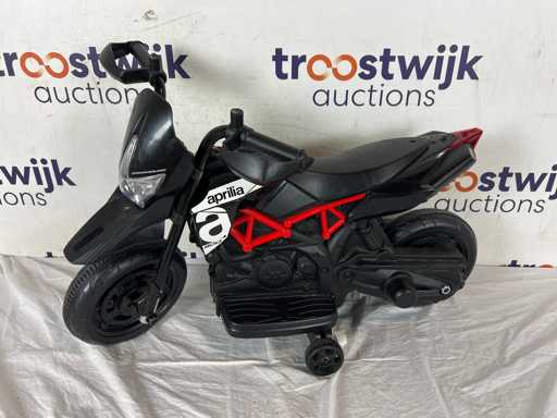 Aprilia Dorsoduro 900 - Moteur électrique pour enfants 6V - 1 à 3 ans - Rouge