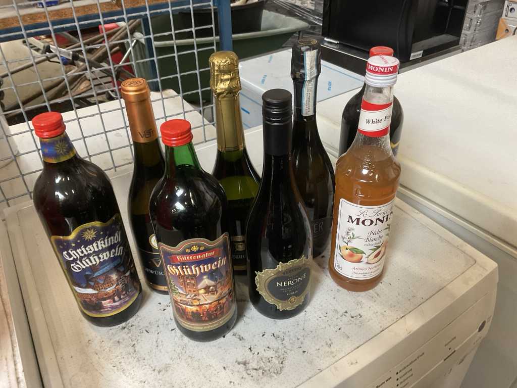 various alcoholic beverages (7x)
