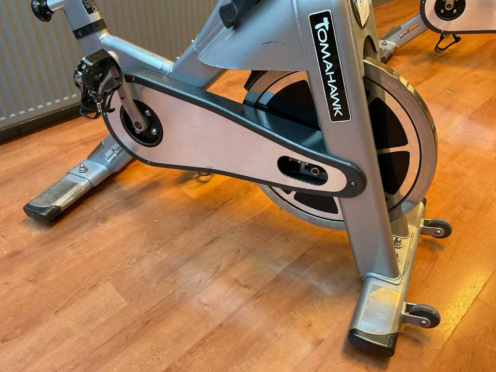 Tomahawk s best sale series spin bike