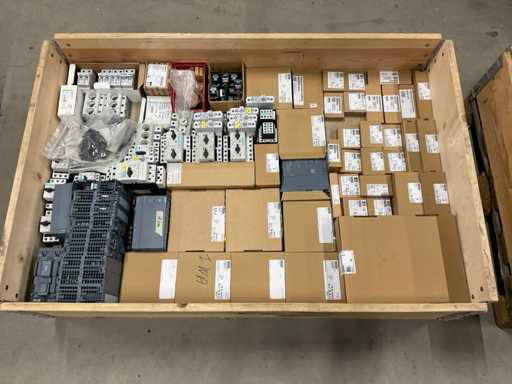 Charge von Installationsmaterialien