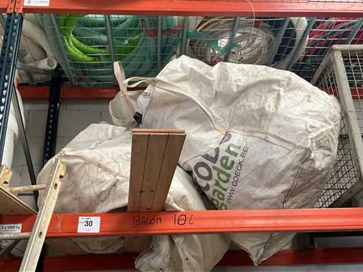 Vari sacchi di macerie / sacchi grandi (20 volte)