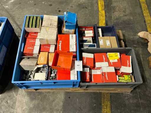 Batch of installation materials