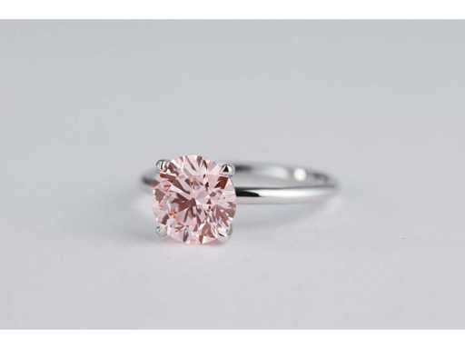 Inel din aur alb de 14 carate cu 1,51 ct. diamant